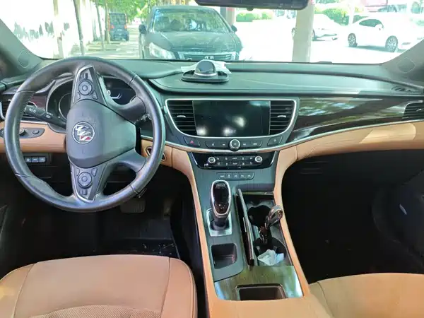 Buick LaCrosse 2021