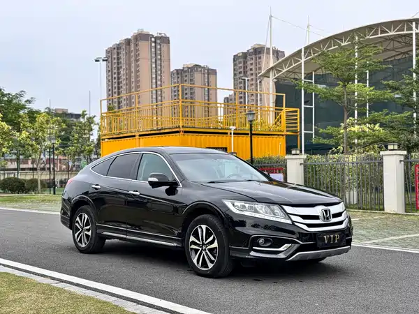 Honda Crosstour 2016