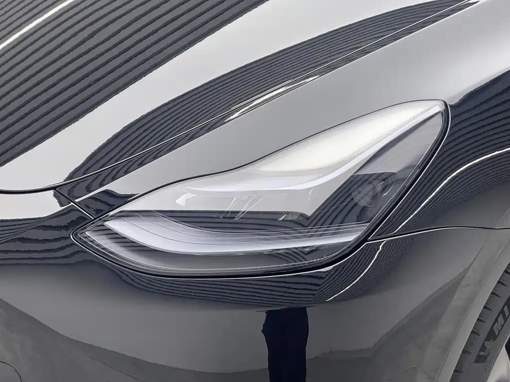 Tesla Model Y 2023 — фото 18