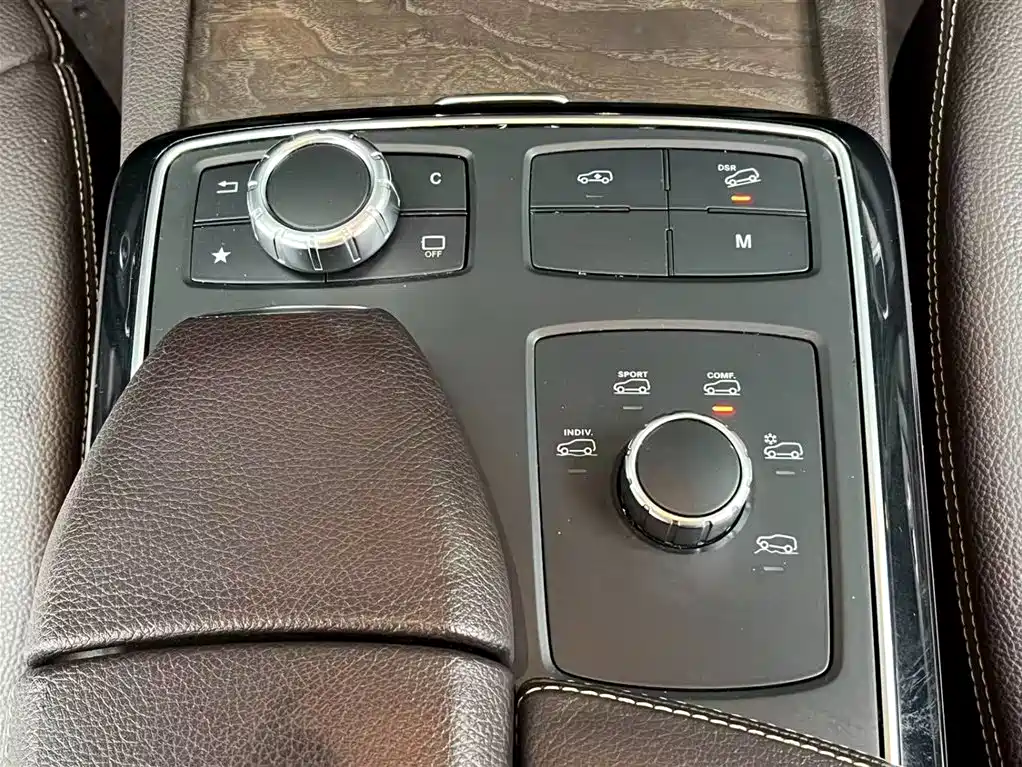 Mercedes-Benz GLE 2019 — фото 11