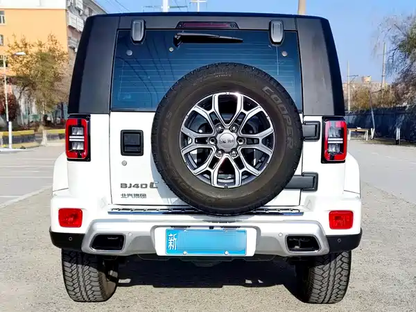 BAIC BJ40 2024