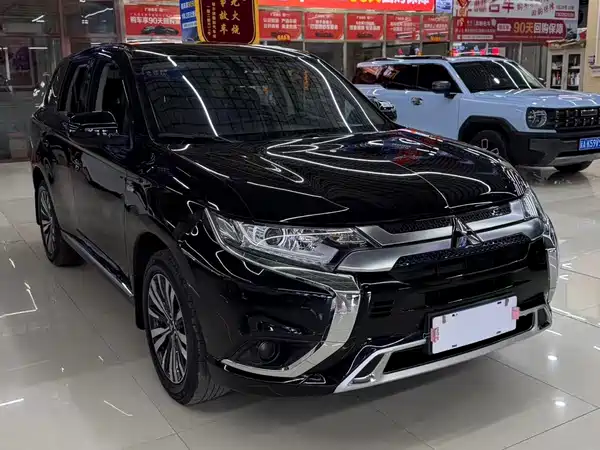 Mitsubishi Outlander 2022