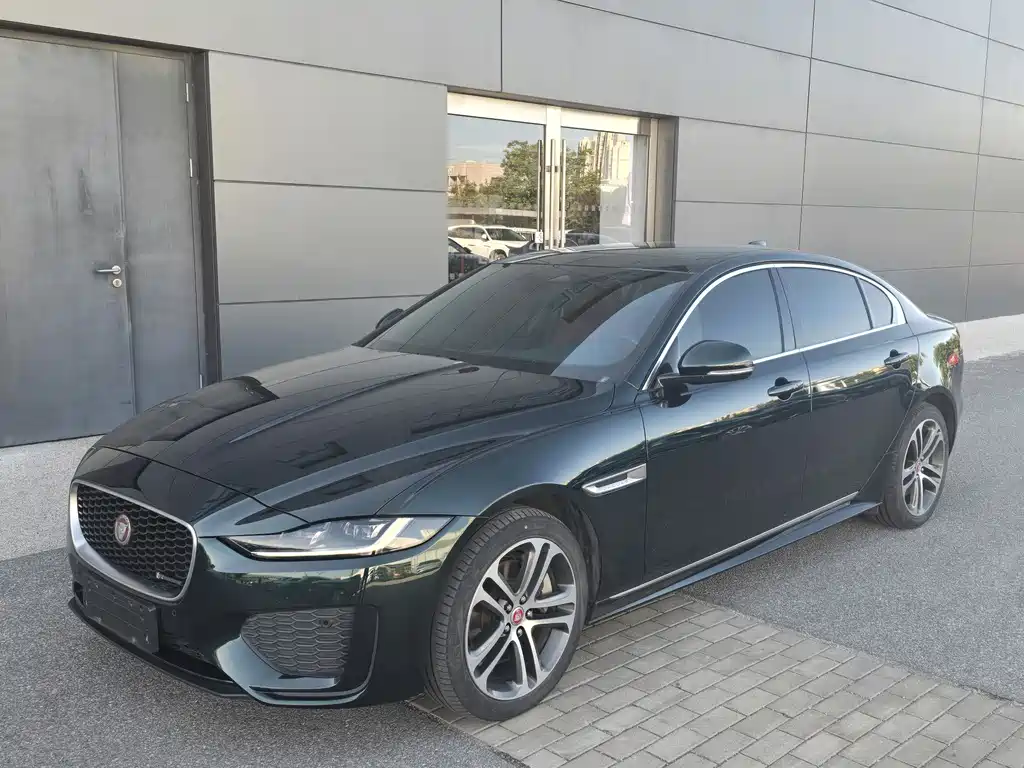 Jaguar XEL 2023 — фото 1