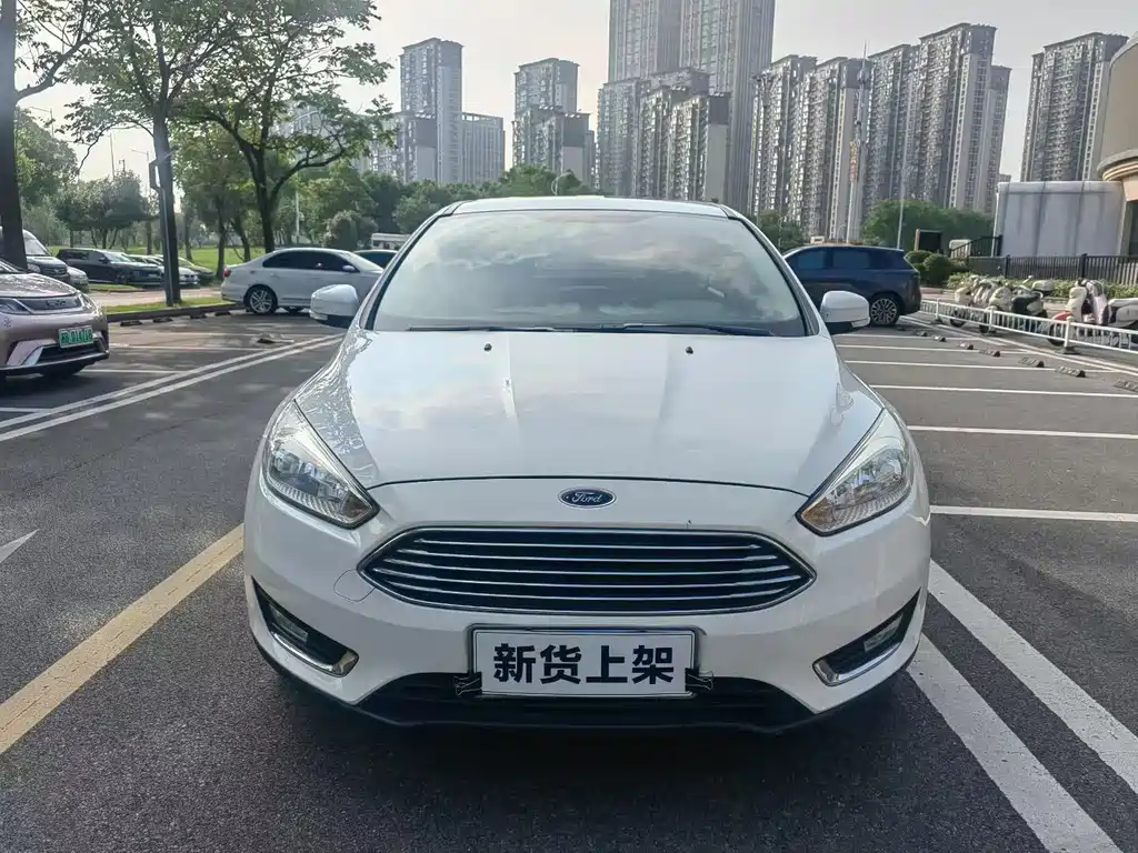 Ford Focus 2017 — фото 2
