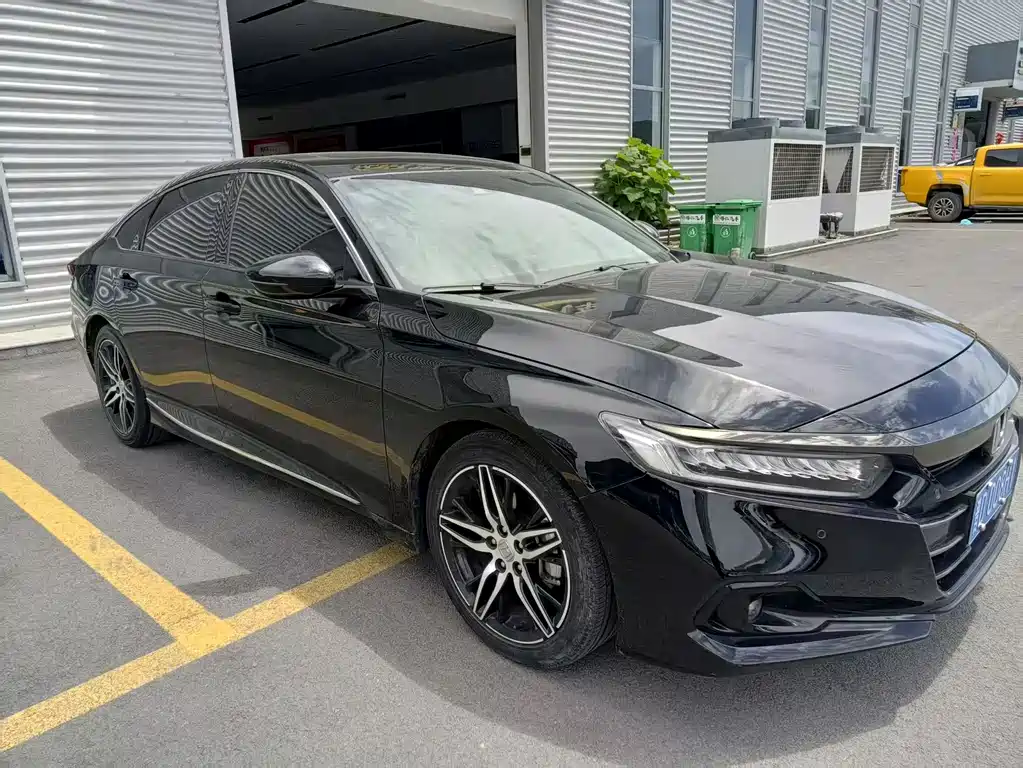 Honda Accord 2023 — фото 3