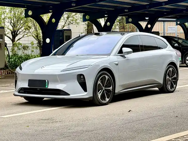 NIO ET5T 2024