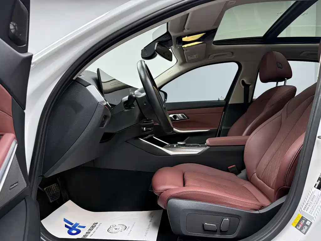 BMW i3 2024 — фото 11