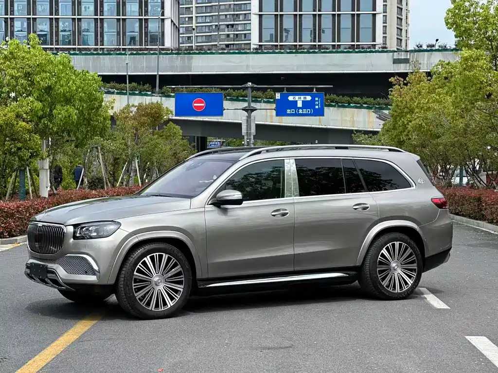 Mercedes-Benz GLS 2022 — фото 1