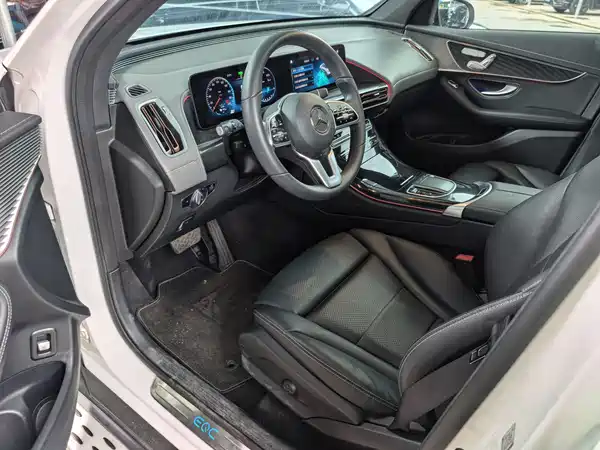 Mercedes-Benz EQC 2021