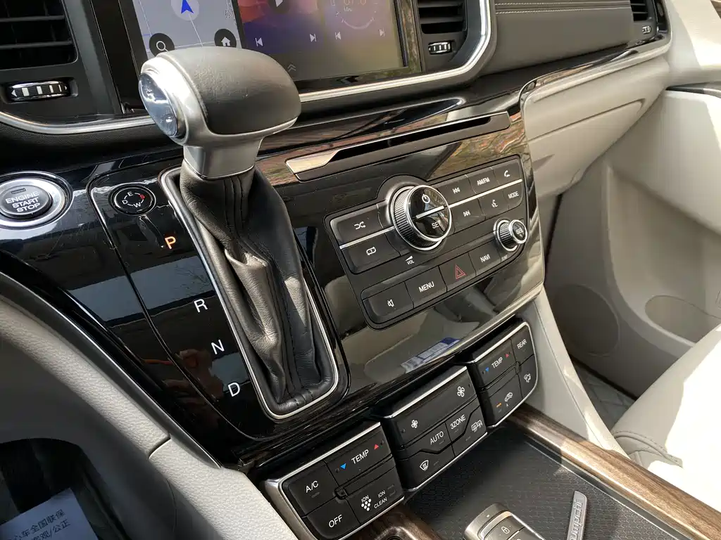 GAC Motor Trumpchi M8 2018 — фото 21