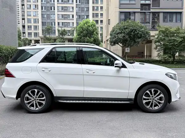 Mercedes-Benz GLE 2017