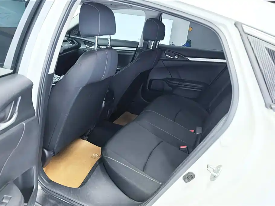 Honda Civic 2021 — фото 11