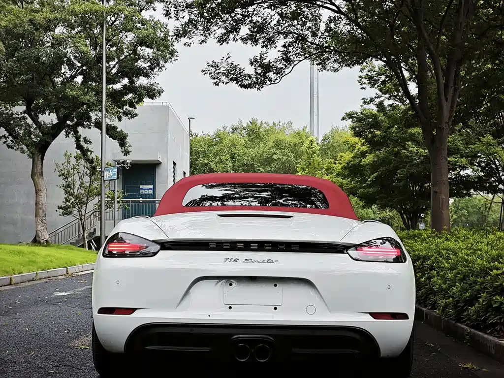Porsche 718 2023 — фото 10