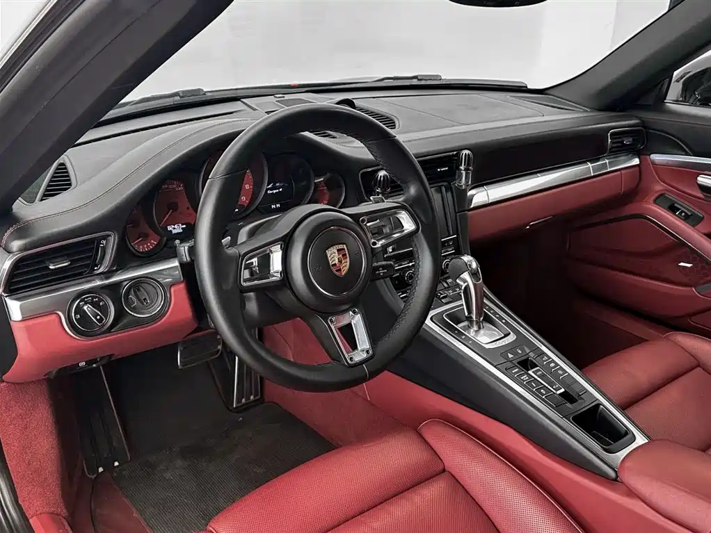 Porsche 911 2016 — фото 10