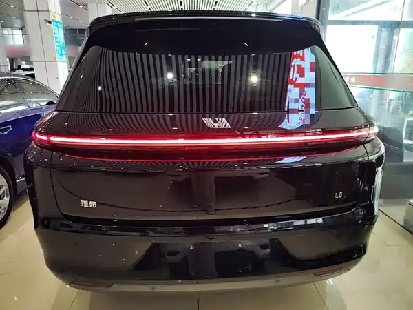 Li Auto L8 2023