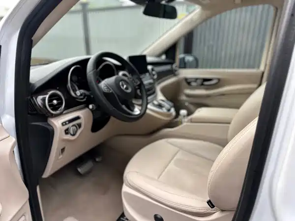 Mercedes-Benz V-Class 2017