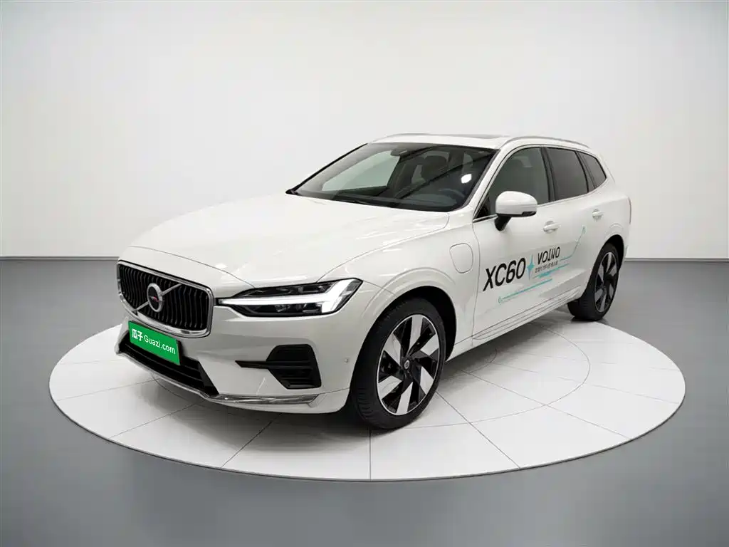 Volvo XC60 PHEV 2024