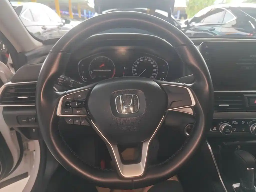 Honda Accord 2023 — фото 11