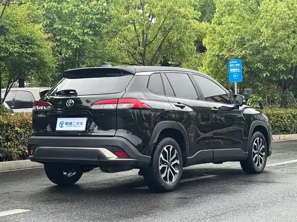 Toyota Frontlander 2023