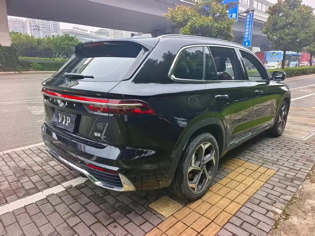 Geely Xingyue L 2022 — фото 13