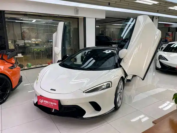McLaren GT 2022