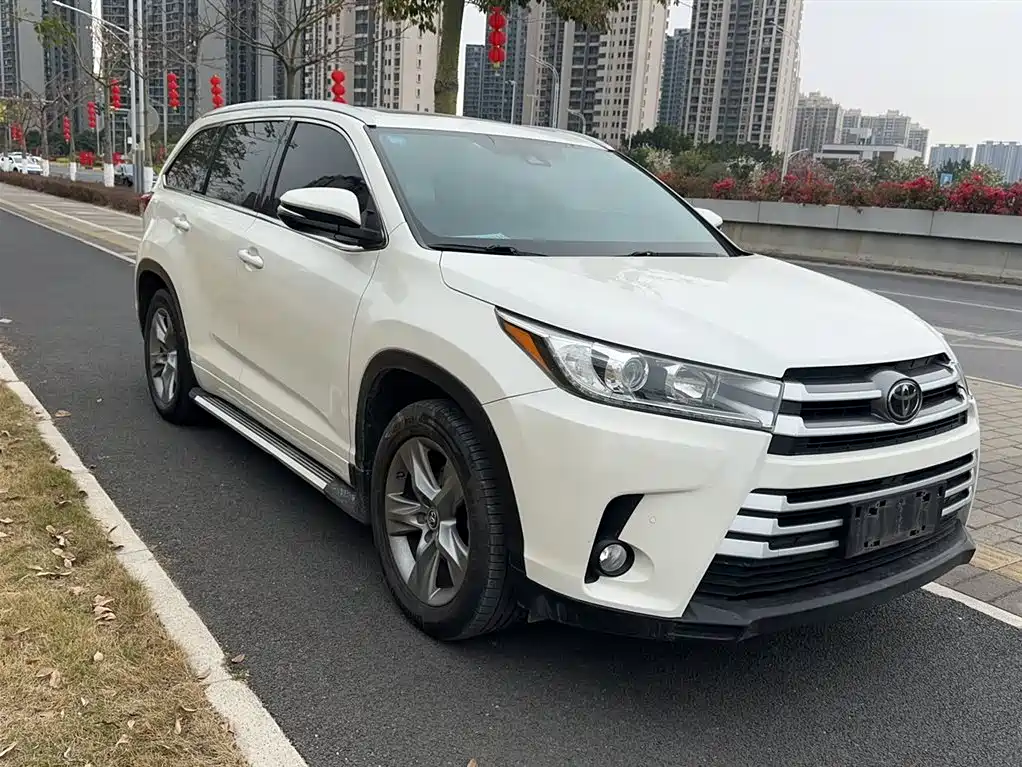 Toyota Highlander 2018 — фото 23