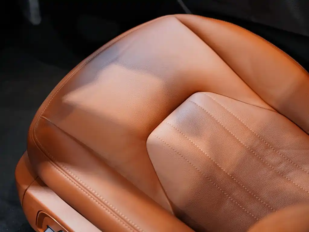 Maserati Ghibli 2019 — фото 19