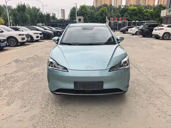 Neta V 2022
