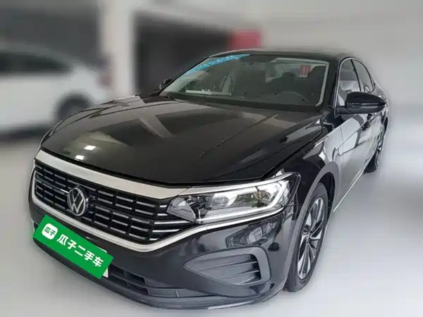Volkswagen Passat 2025