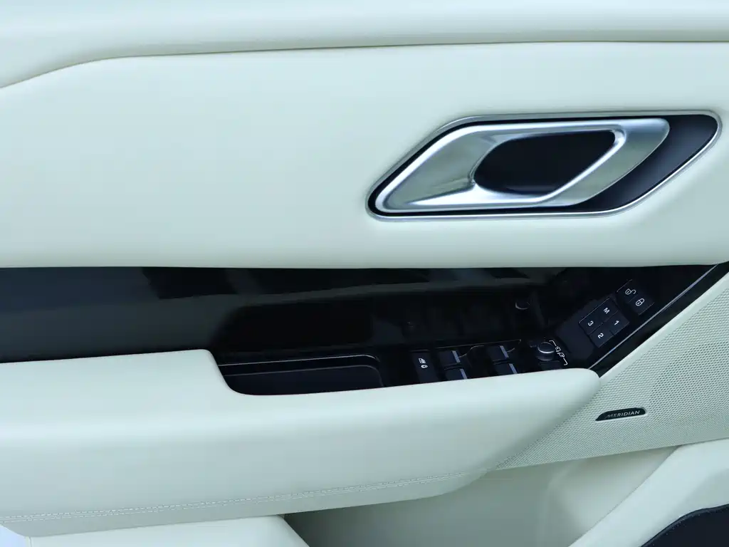 Land Rover Velar 2020 — фото 12