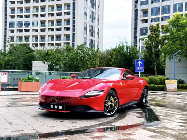Ferrari Roma 2021