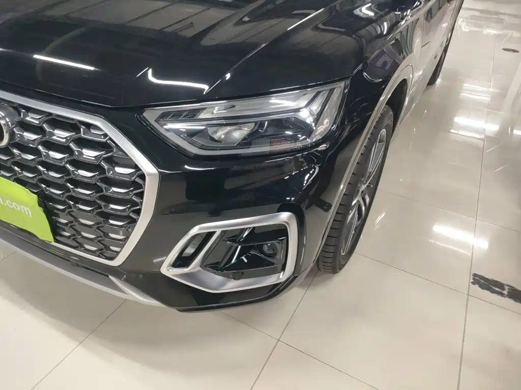 Audi Q5L Sportback 2022 — фото 24