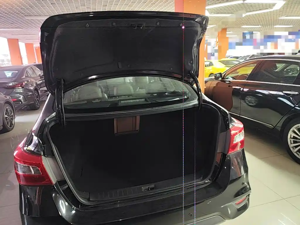 Nissan Sylphy 2018 — фото 19
