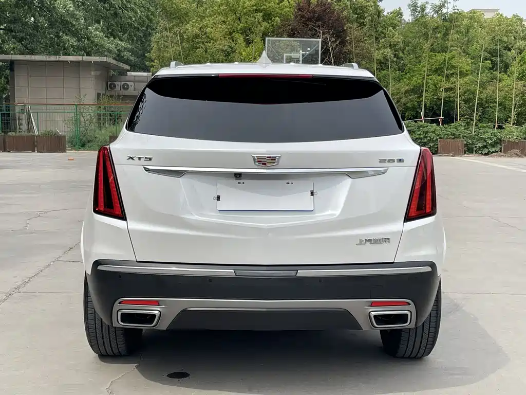 Cadillac XT5 2023 — фото 16