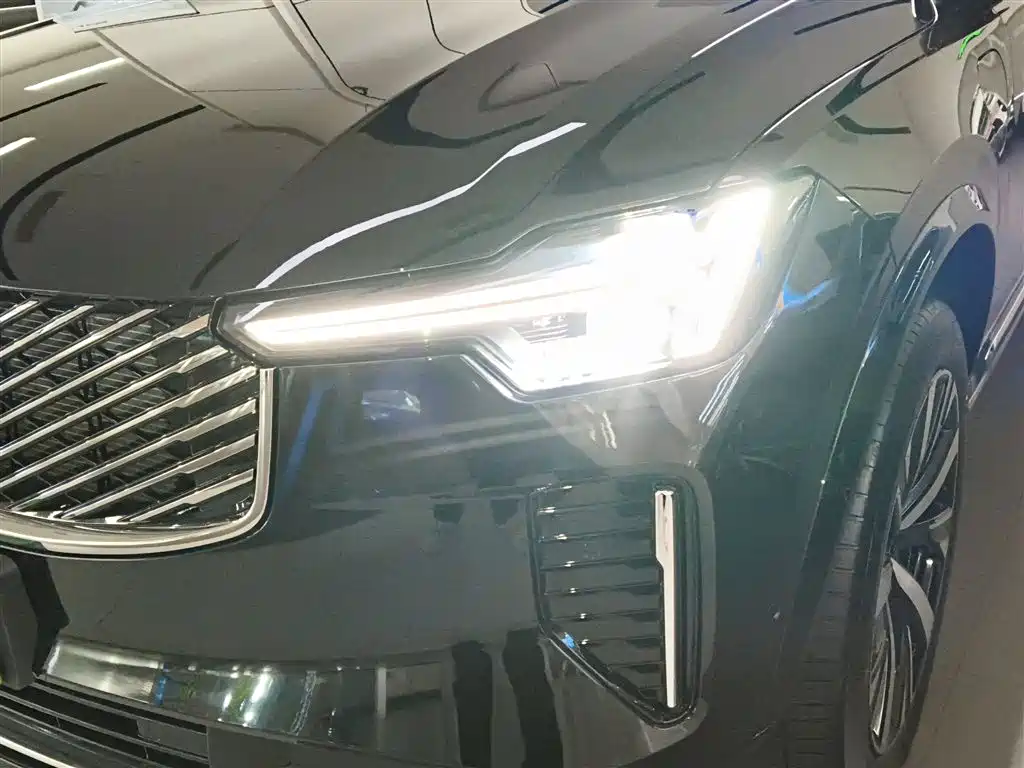 Volvo XC90 PHEV 2026 — фото 24