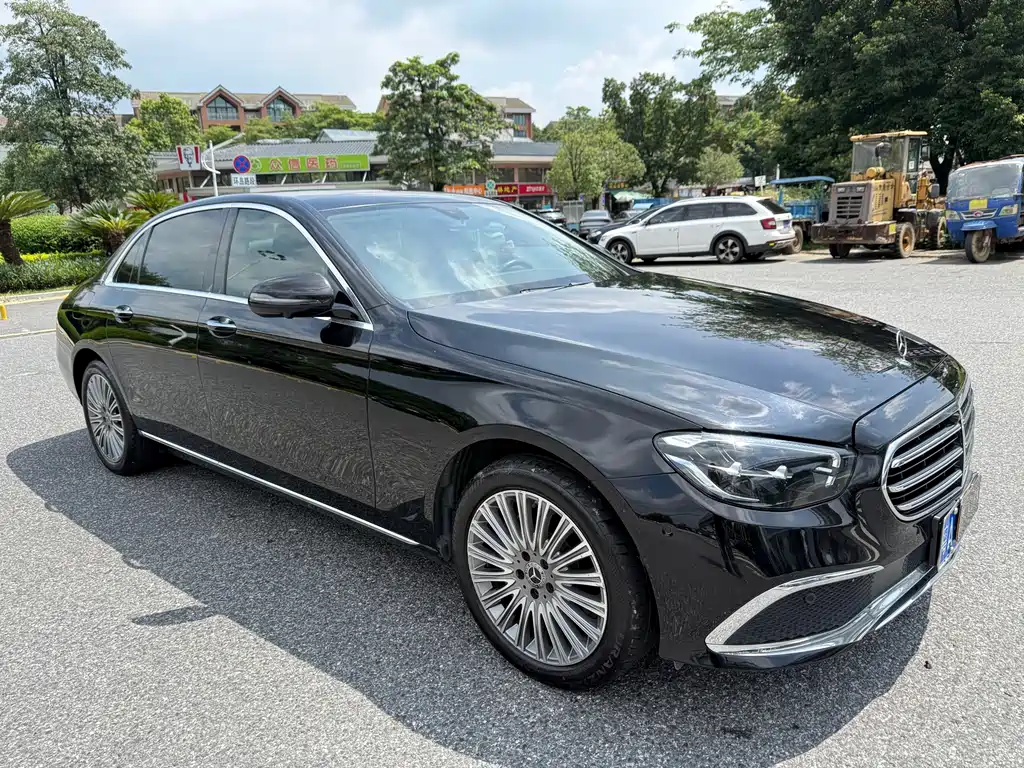 Mercedes-Benz E-Class 2021 — фото 3