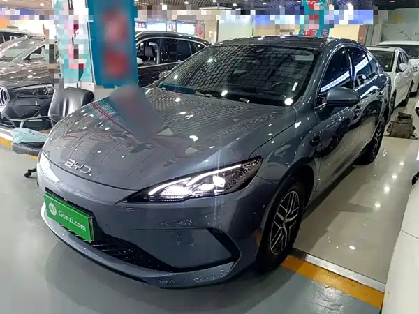 BYD Seal 05 DM-i 2025