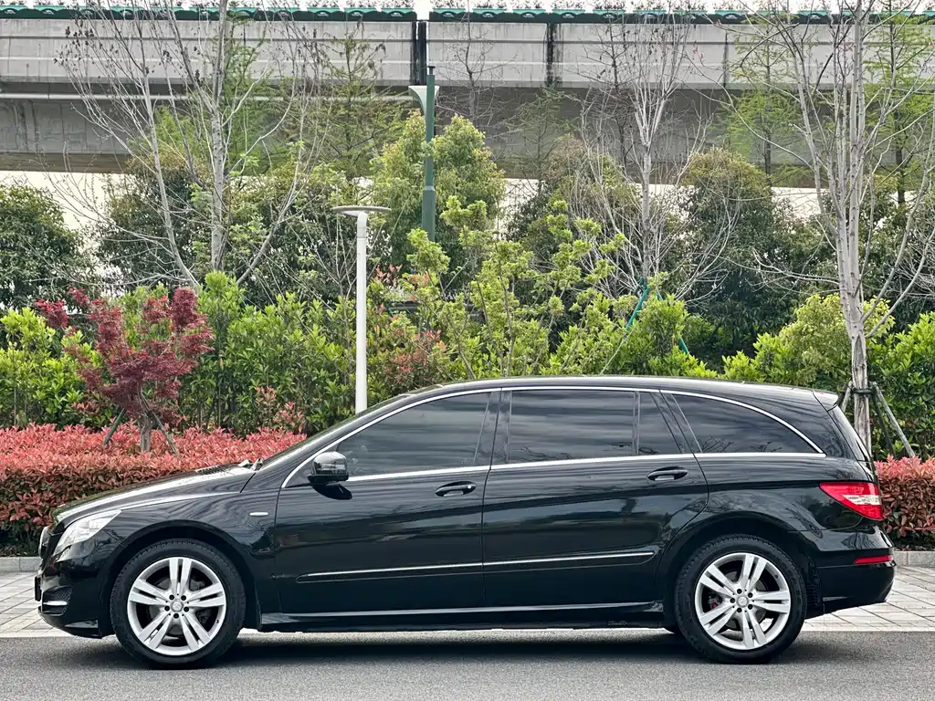 Mercedes-Benz R-Class 2017 — фото 7