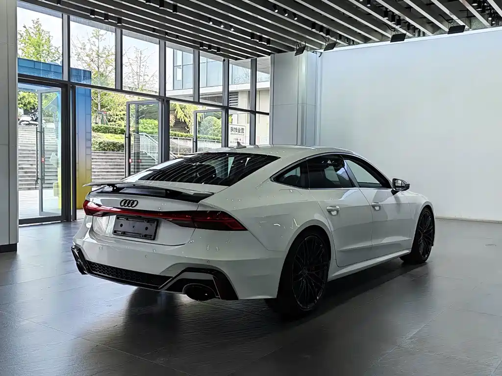 Audi A7 2019 — фото 19