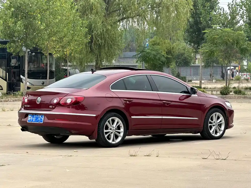 Volkswagen CC 2011