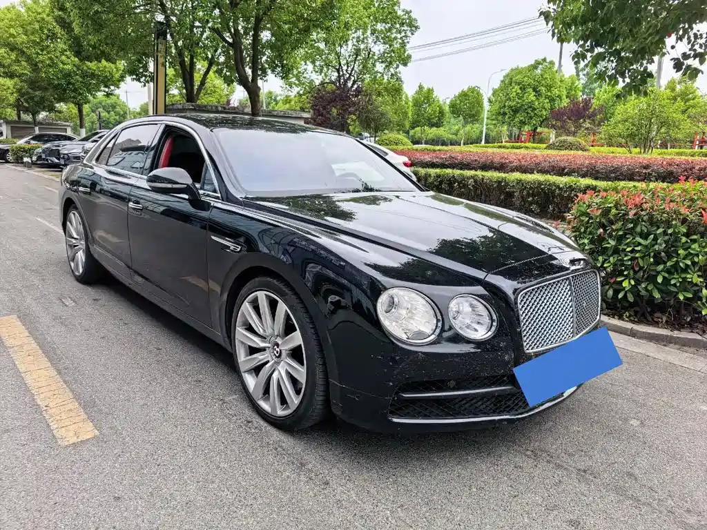 Bentley Flying Spur 2018 — фото 2