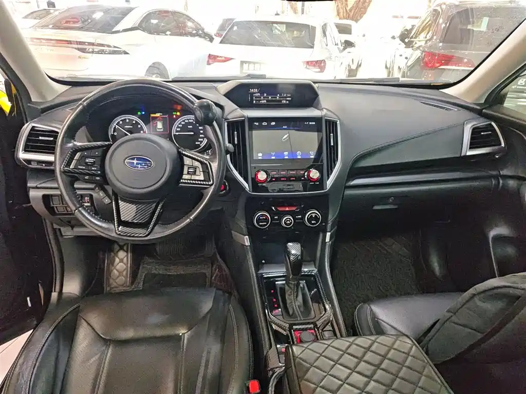 Subaru Forester 2019 — фото 6