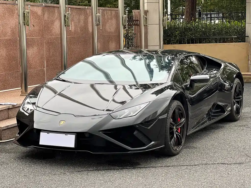 Lamborghini Huracán 2021