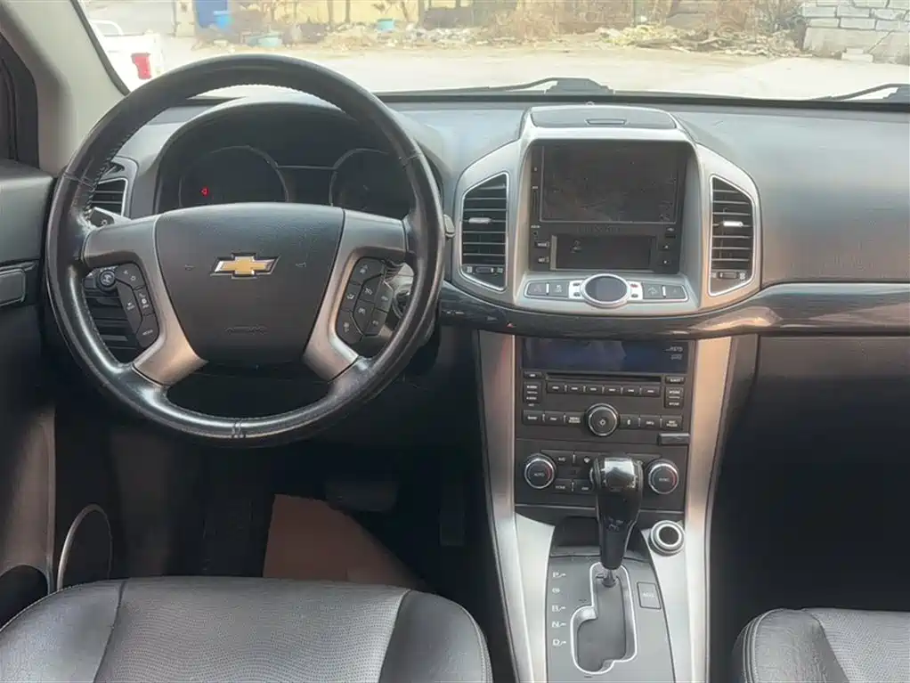 Chevrolet Captiva 2017 — фото 22