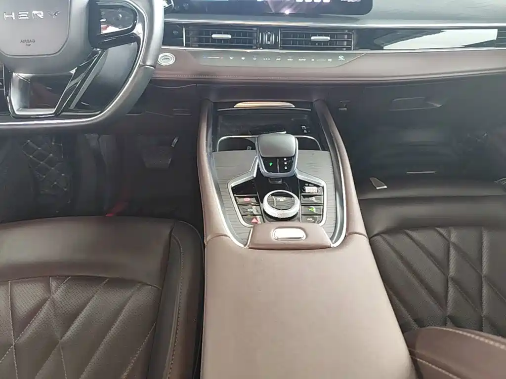 Chery Tiggo 8 PRO New Energy 2023 — фото 14