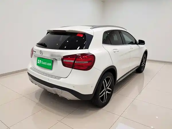 Mercedes-Benz GLA 2017