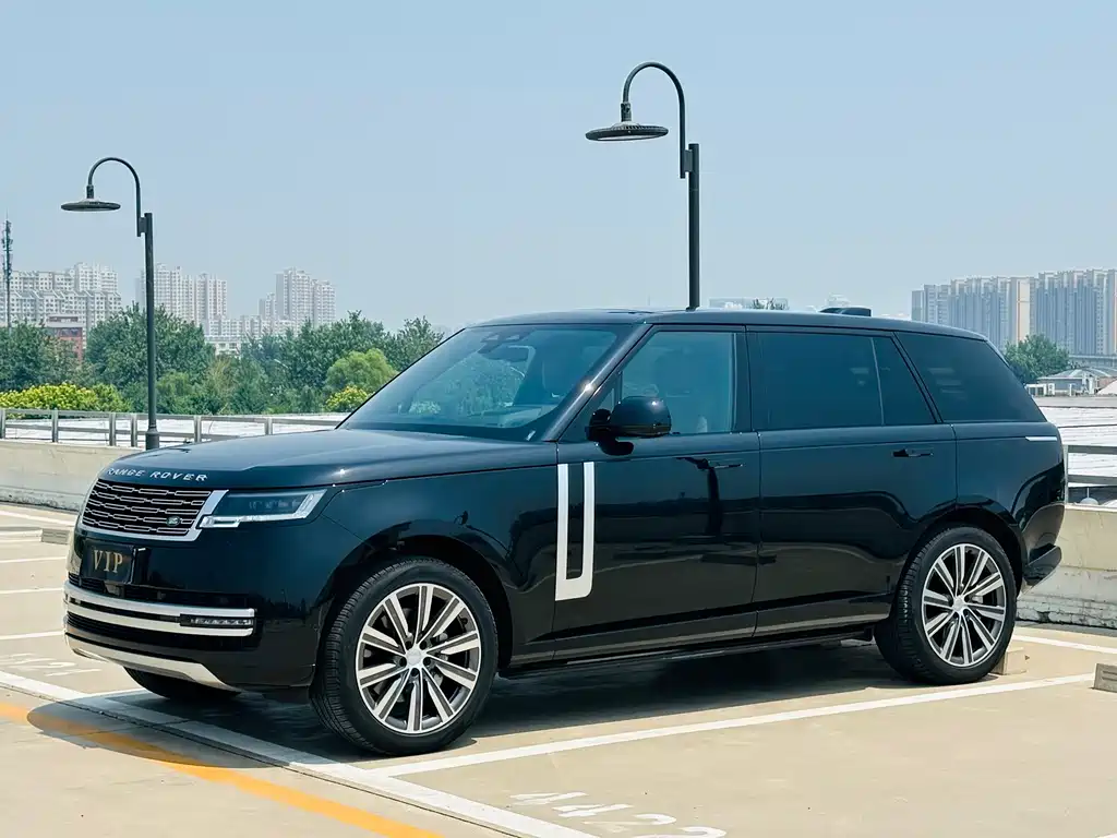 Land Rover Range Rover 2025 — фото 1