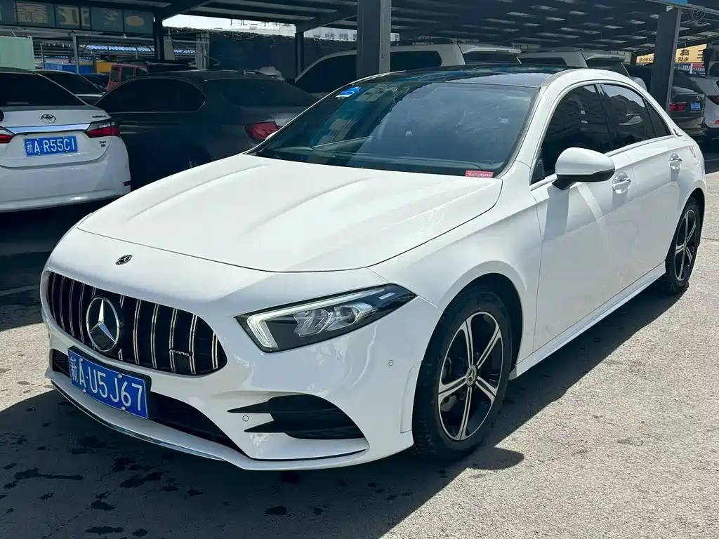 Mercedes-Benz A-Class 2023 — фото 1