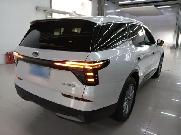 Ford Edge 2023