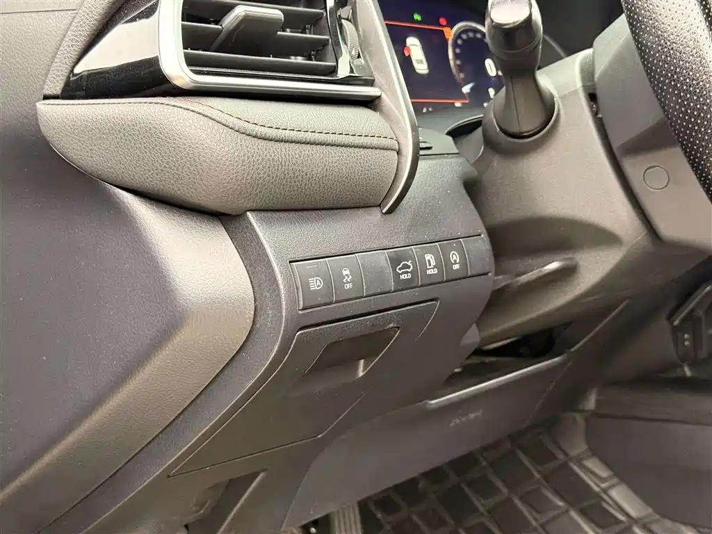 Toyota Camry 2021 — фото 21
